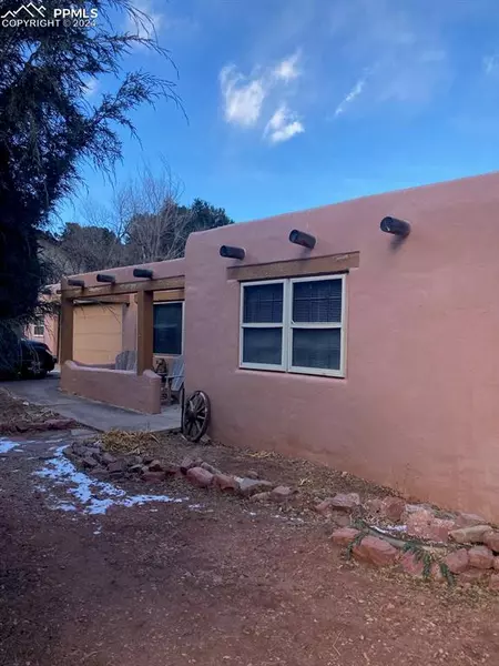 5 Escondido Valle, Manitou Springs, CO 80829