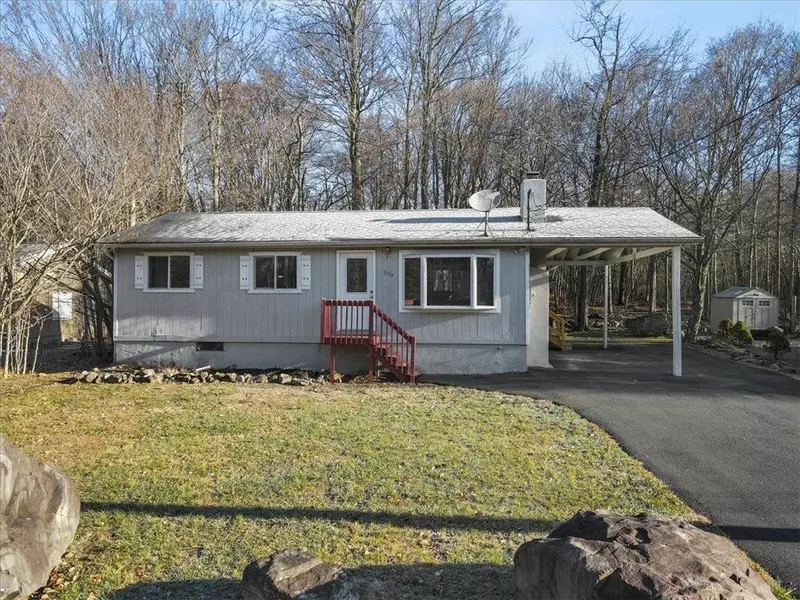 1089 Country Place Drive, Coolbaugh Twp, PA 18466