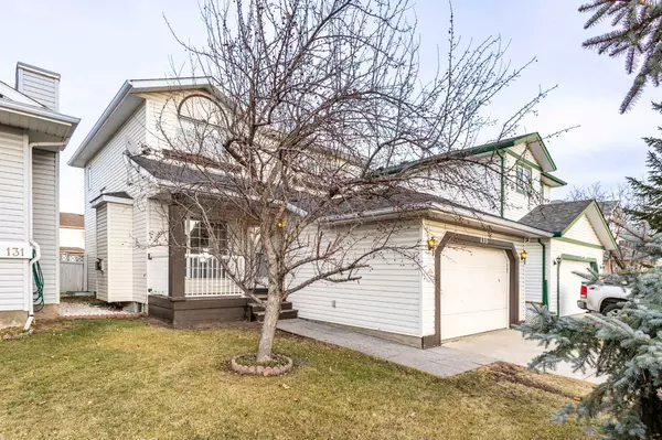 Calgary, AB T2A7N8,135 Applecrest CRES SE