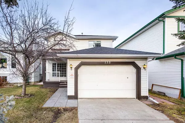 Calgary, AB T2A7N8,135 Applecrest CRES SE