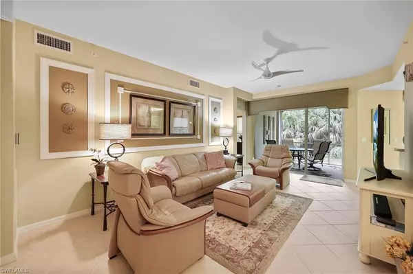 Naples, FL 34105,1445 Tiffany LN 202