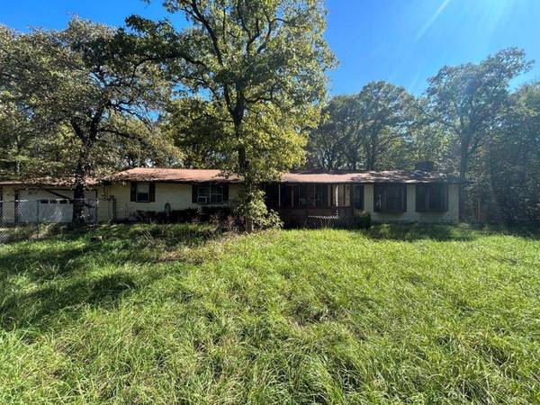 15876 S 3rd Street, Scurry, TX 75158