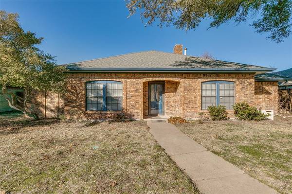 7701 Swiss Way, Rowlett, TX 75089