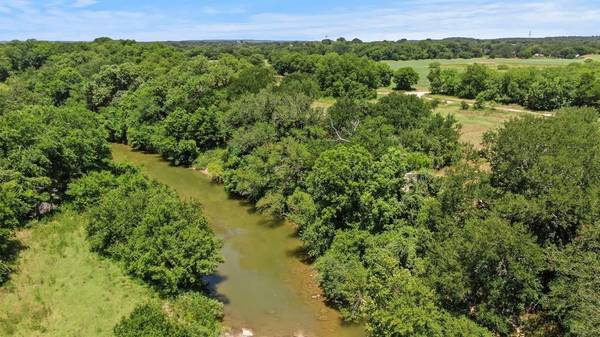 9400 Paluxy Highway, Bluff Dale, TX 76433