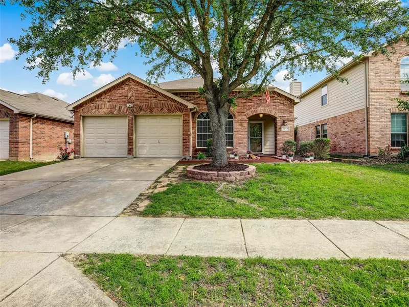 2114 Tanur Cascade Drive, Anna, TX 75409