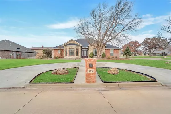 105 Foxridge, Elk City, OK 73644