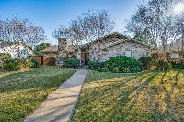 922 Dunbarton Drive, Richardson, TX 75081