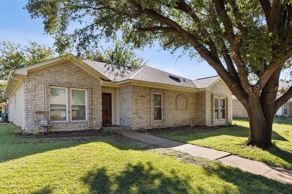 6844 Buenos Aires Drive, North Richland Hills, TX 76180