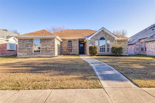 1708 Willow Creek, Mesquite, TX 75181