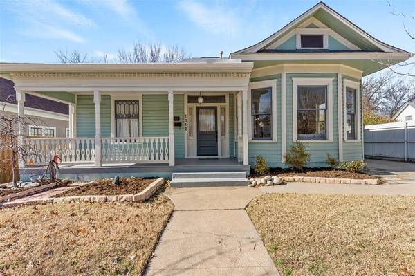 1812 Washington Avenue,  Fort Worth,  TX 76110