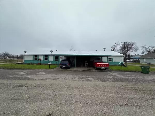 Howe, TX 75459,110 E Oconnell Street