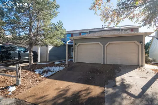 4303 Hunting Meadows CIR, Colorado Springs, CO 80916