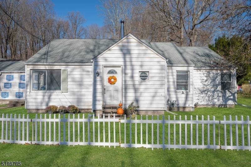151 Halsey Rd, Hampton Twp., NJ 07860