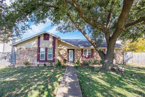 1147 Willow Run Circle, Duncanville, TX 75137