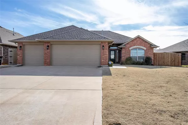 640 SW 6th Street, Moore, OK 73160