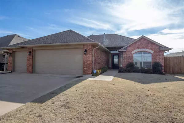 Moore, OK 73160,640 SW 6th Street