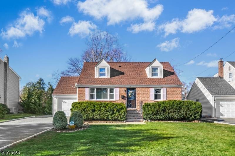 24 SKYLINE DRIVE, Clark Twp., NJ 07066