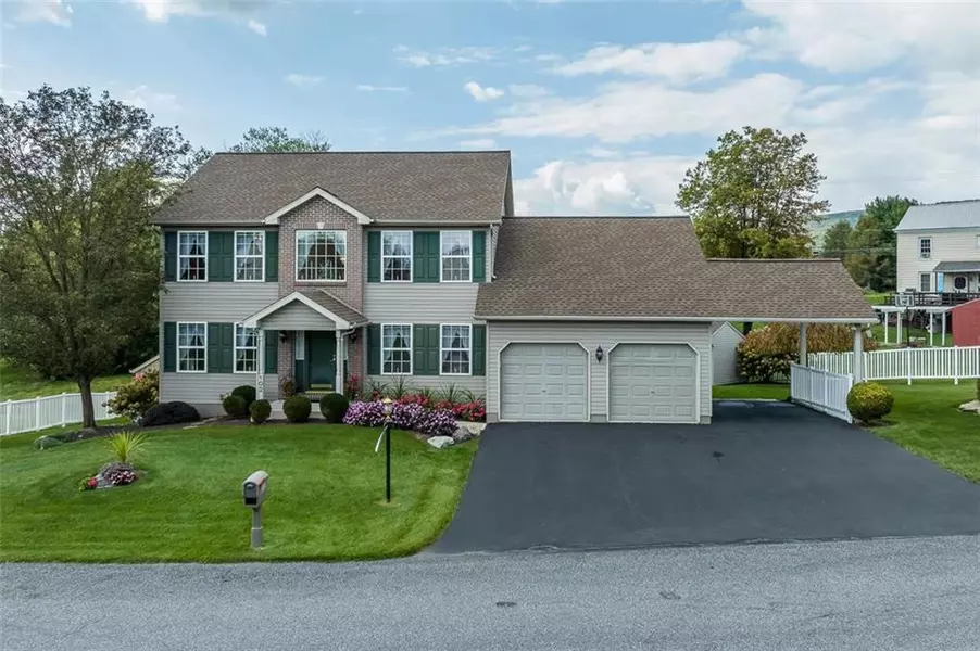 102 Pond View Drive, Windsor Township, PA 19526