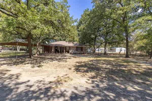 East Tawakoni, TX 75472,743 Oak Leaf Trail