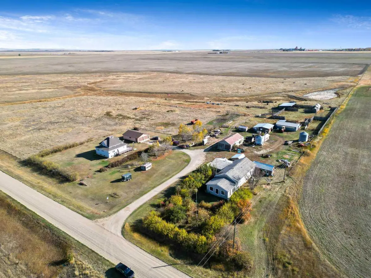 Rural Vulcan County, AB T0L 2B0,170043 Rge Road 250