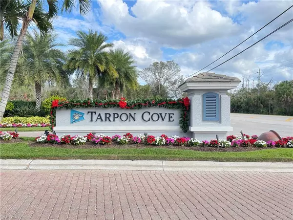 Naples, FL 34110,1035 Tarpon Cove DR 202