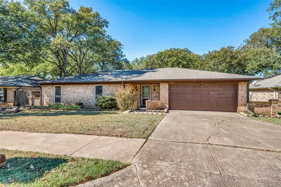 2915 Spring Oaks Court, Bedford, TX 76021