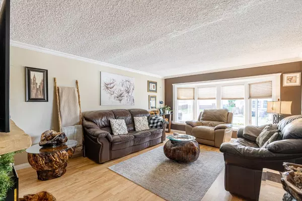 Fort Mcmurray, AB T9H3X7,120 Grenoble CRES