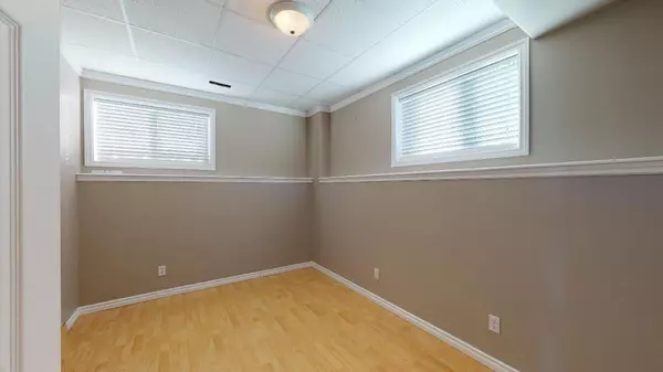 Fort Mcmurray, AB T9H5L8,148 Waniandy Way