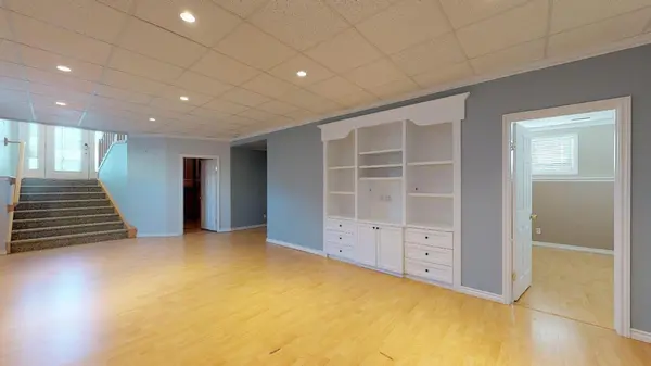 Fort Mcmurray, AB T9H5L8,148 Waniandy Way