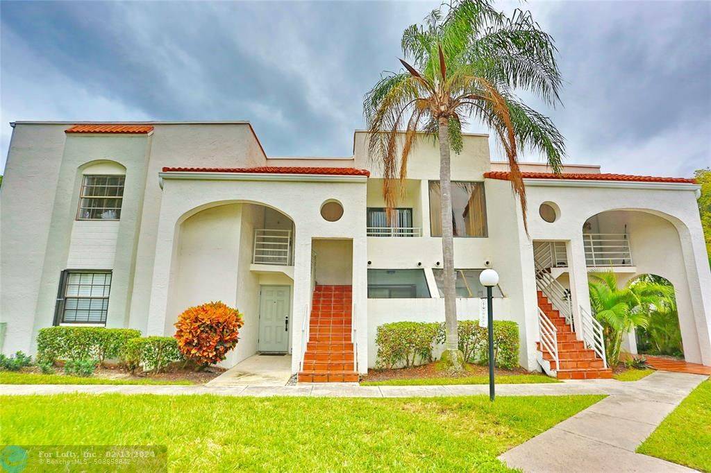 Aventura, FL 33180,3564 Magellan Cir  #212-1