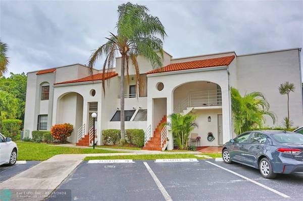 Aventura, FL 33180,3564 Magellan Cir  #212-1