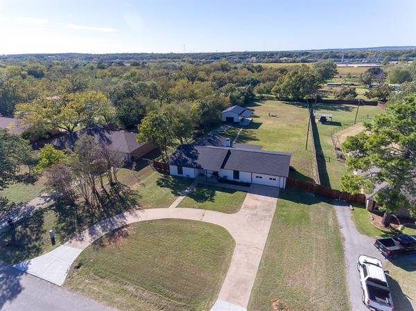 2012 Tarver Road, Burleson, TX 76028