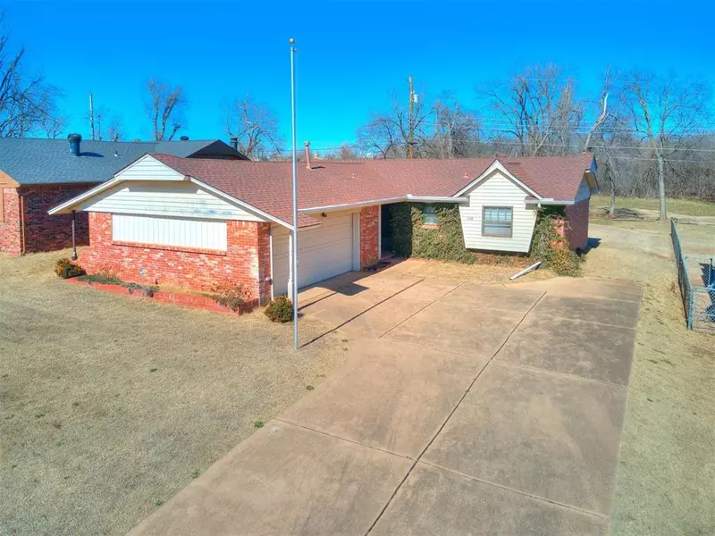 115 Olympic Drive, Moore, OK 73160