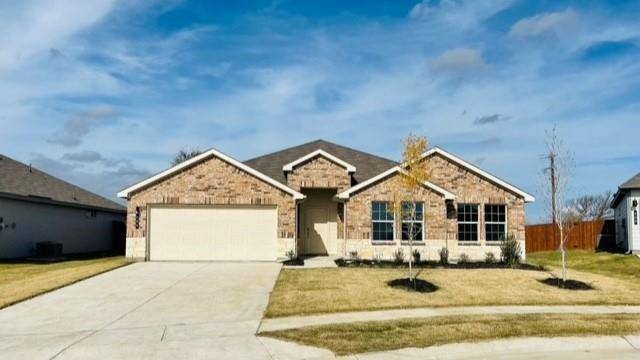 504 HIGHLAND PARK Trail, Alvarado, TX 76009