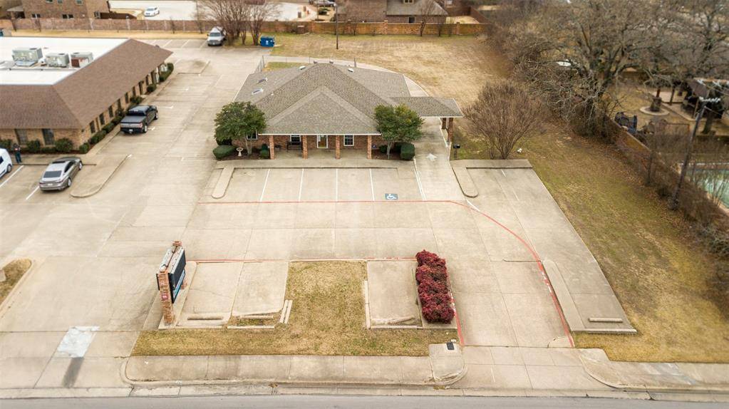 2500 Harwood Road, Bedford, TX 76021