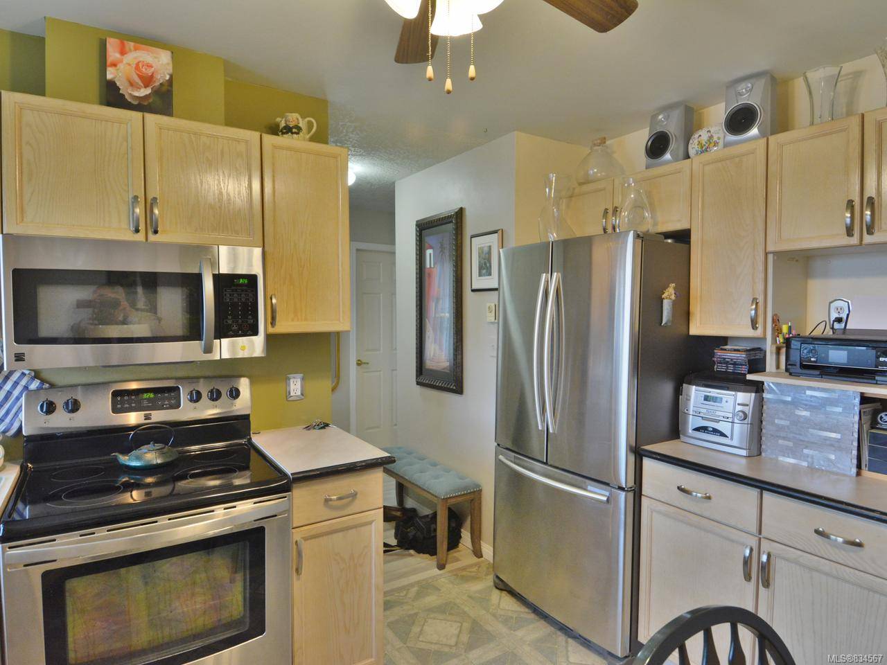 Ladysmith, BC V9G 1B7,100 First Ave #6