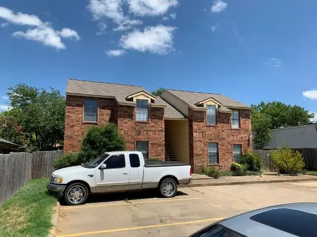 104 N Heights Drive, Crowley, TX 76036