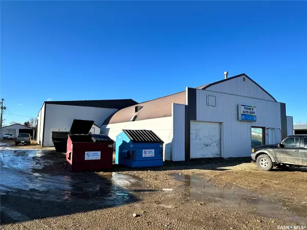 25 Service STREET, Redvers, SK S0C 2H0