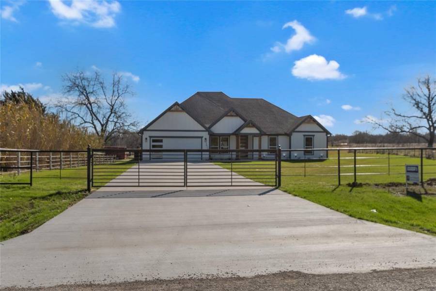 2030 VZ County Road 3502, Wills Point, TX 75169