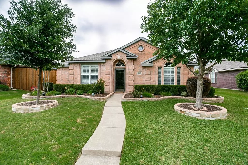 Frisco, TX 75035,8805 Oakwood Lane