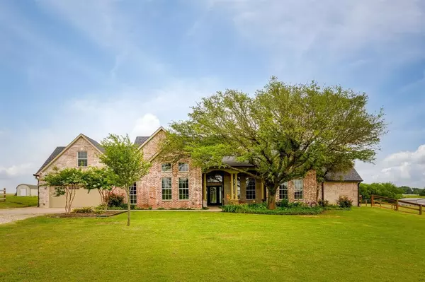 1081 Schneider Road, Howe, TX 75459