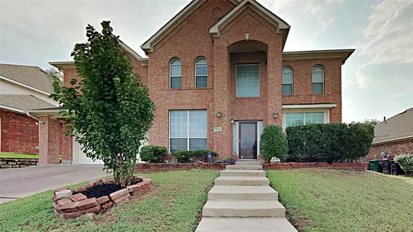 7908 Parkwood Plaza Drive, Fort Worth, TX 76137