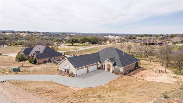 1204 Bentwater Parkway, Granbury, TX 76049