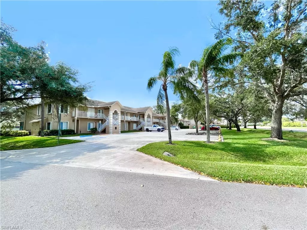 Naples, FL 34110,179 Cypress WAY E