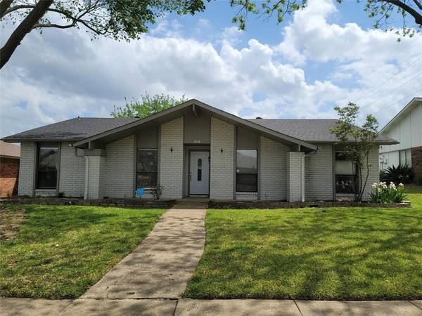 2938 Gayle Drive, Garland, TX 75044