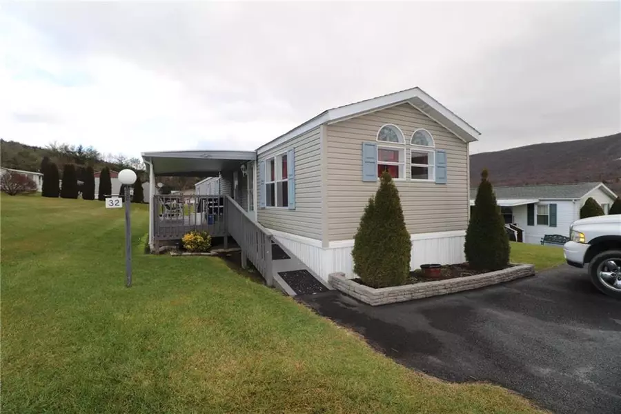 32 Blue Mountain View #Lot 32, Lower Towamensing Tp, PA 18058