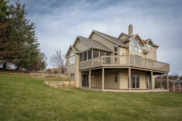 123 Blackhawk Trace, Galena, IL 61036