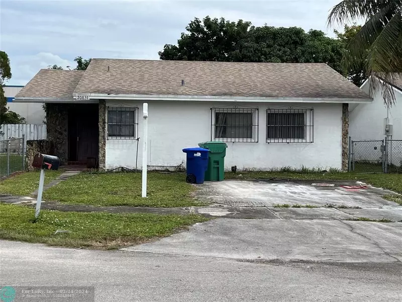 20831 NW 28th Ave, Miami Gardens, FL 33056