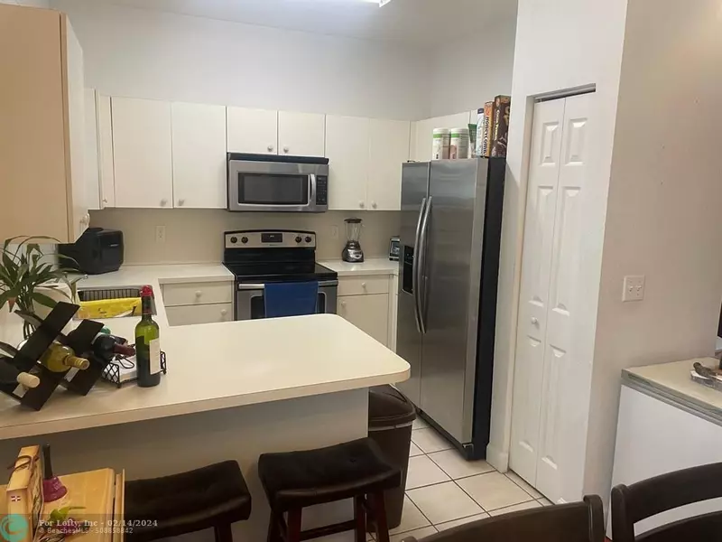 2720 NE 3rd Dr  #204, Homestead, FL 33033