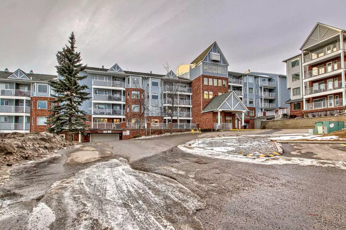 Calgary, AB T3G 4C9,3000 Hawksbrow PT NW #3312